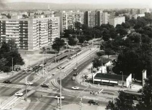 Dresden-Altstadt. Blick aus dem Wohnhochhaus, Grunaer Straße 24, über den Straßburger Platz nach Nordosten