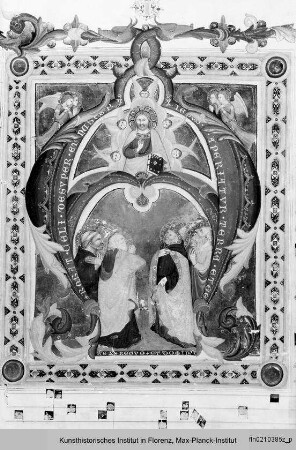 Graduale : Textseite mit vierzeiligen Neumen, Bordürenrahmen und historisierter Initiale A: Pantokrator in Mandorla aus Cherubim mit Heiligen und Medaillon mit dem Propheten Zacharias