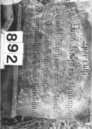 Grabstein 892 (Detailaufnahme 2