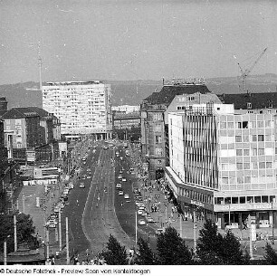 Ernst-Thälmann-Straße, Postplatz, Wilsdruffer Vorstadt (u.a. mit Autoausstellung)