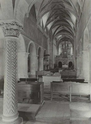 Wechselburg, Stiftskirche, Inneres, Mittelschiff nach Osten