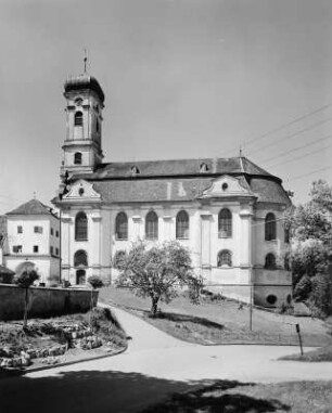 Maria Steinbach. Pfarr- und Wallfahrtskirche zur Schmerzhaften Muttergottes und Sankt Ulrich (1746/1754)