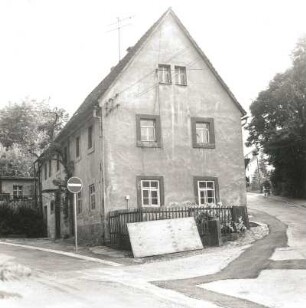 Colditz, Rochlitzer Straße 28. Wohnhaus (A. 19. Jh.). Giebelansicht