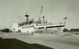 Rostock, FDGB-Urlauberschiff Fritz Heckert