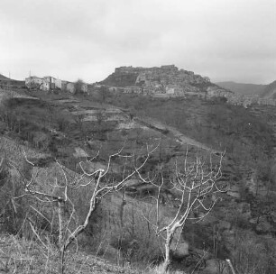Tiriolo, Ansicht des Ortes mit umgebender Landschaft