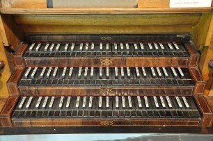 Spieltisch einer Engelhardt-Orgel