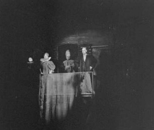 Szenenbilder aus "Der Balkon" von J. Genet, Schloßpark-Theater, Berlin, 17.03.1959