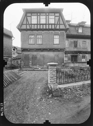 Schmalkalden, Pfaffengasse 12. Wohnhaus. Straßenfront (Teilansicht)
