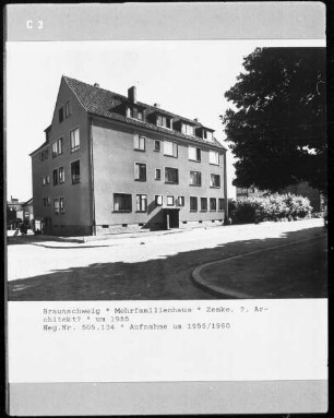 Mehrfamilienhaus