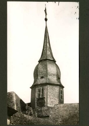 Bei Bergzabern, Simultankirche, erb. 1506, mit Treppentürmchen