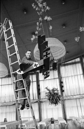 Luftwaffenball 1969 in der Garten- und Schwarzwaldhalle