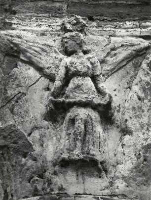 Herculaneum, Säulenkapitel mit Engel an der Eingangspforte eines Hauses, 70 v. Chr