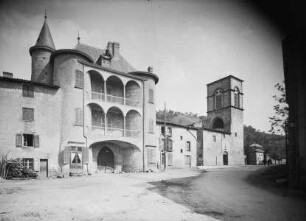 Torbau der ehemaligen Abtei
