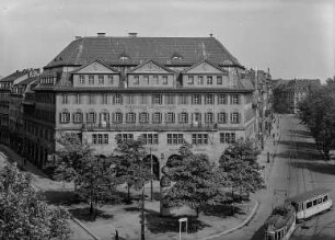 Dresden-Johannstadt, Stadthaus, Ansicht über den Platz