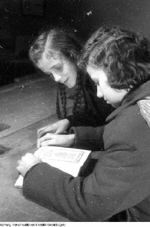 Dresden, Dobritz. Ernst-Schneller-Schule, Matinee zu Fragen der Schulbildung, 1946
