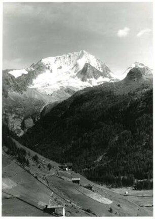 Alpen, Südtirol, Rieserferner Gruppe, Blick vom Weiler Rein in Taufers (Riva di Tures) auf Collalto (Hochgall)