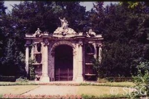 Potsdam, Park Sanssouci, Neptungrotte.