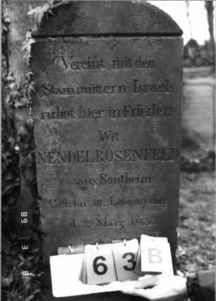 Grabstein 63 (Index: 100100461) Maße HxBxT: 113x40x13 cm: Grabstein 63B