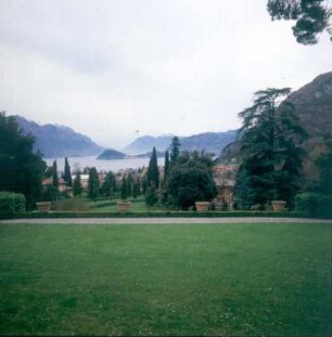 Menaggio. Blick von der Villa auf den Comer See