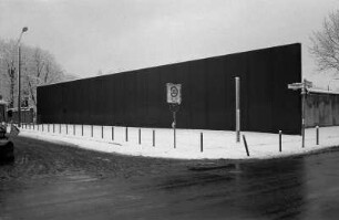 Berlin-Mitte : In Berlin-Mitte; Bernauer Strasse/Ecke Ackerstrasse, Mauer-Mahnmal