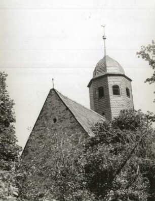 Grünhain-Beierfeld. Peter-Pauls-Kirche (1294 und 1607/1608). Teilansicht von Westsüdwesten