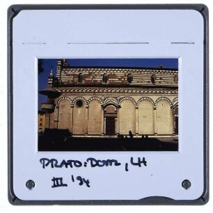 Prato, Dom : Langhaus