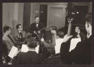 Kammerorchester Tibor Varga in der Aula der Musikakademie. Detmold. Neustadt