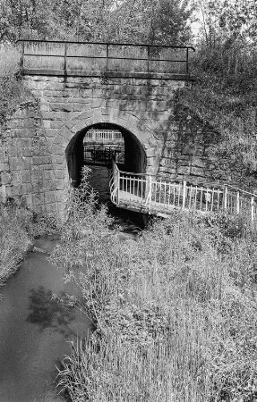 Eisenbahnbrücke (Eisenbahnbrücke, Naturstein); Gemünden, Holzbach (Gemünden)