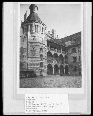 Güstrow, Franz-Parr-Platz 1. Schloss Güstrow (1558/1594, F. Parr; 1963/1978 Restaurierung). Südflügel. Hofansicht