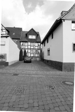 Einhaus; Fuldatal, Friedhofstraße 10