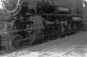 Dampflok BR 58 1791-1 : Dampflok BR 58 1791-1 im Bahnhof Aue