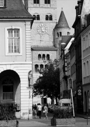 Trier: Dom, Außenansicht vom Marktplatz