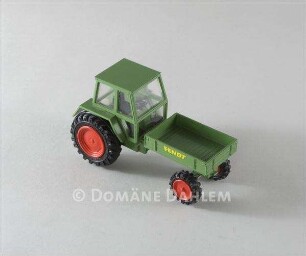 Spielzeugmodell: "Fendt" - Traktor