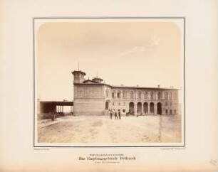 Halle-Sorau-Gubener Eisenbahn. Empfangsgebäude, Delitzsch: Ansicht Empfangsgebäude mit Unterführung