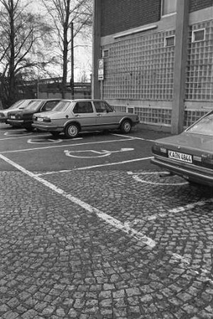 BNN-Leserbrief zu den Parkplätzen für Rollstuhlfahrer beim Rheinhafenbad
