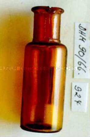 Flasche mit Tülle (ohne Maßangabe)