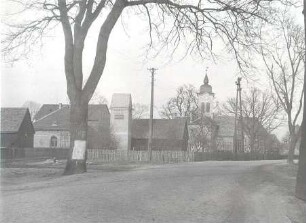 Straßenraum in Nochten : Dorfsiedlungen - Straßendorf. Ort: Wochozy / Nochten. Richtung Weißwasser.