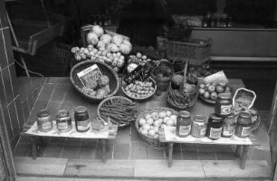 Georg-Schumann-Straße, Obst und Gemüseladen