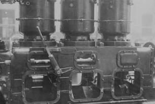 Kompressorloser Dieselmotor, Steuerwellenkasten (Deutz, Köln) : Technikgeschichte | Maschinenbau | Kraftmaschinen | Dieselmaschinen
