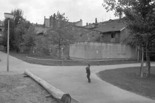 Bau des Jugendzentrums Südstadt in der Augartenstraße 21