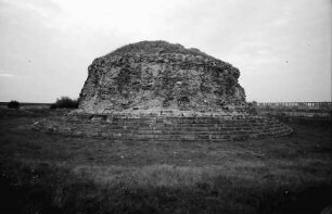 Adamclisi [Kreis Constanta]: Ruine des römischen Monuments, ohne Modell