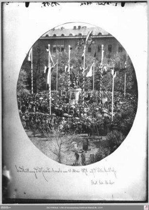 Enthüllung des Kriegerdenkmals auf dem Peterskirchhof