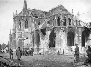 [Zerstörte] Kirche in Armentières