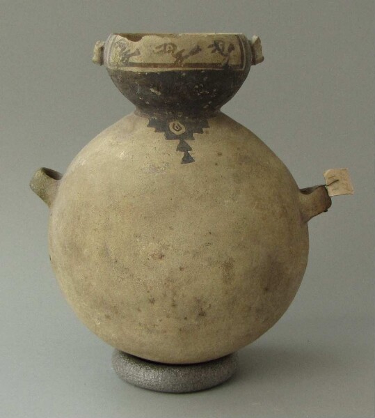 Clay vessel