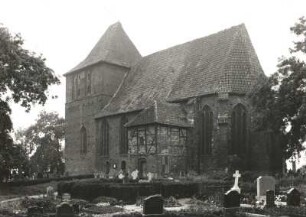 Hohenkirchen (Mecklenburg). Dorfkirche (15. Jh., Turm um 1500)