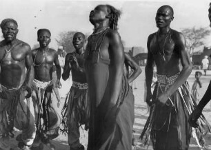 Fort-Lamy, Danseuse Sara