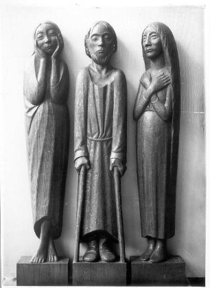 Die Erwartende & Der Blinde & Die Tänzerin : Fries der Lauschenden.Die Erwartende, Der Blinde und Die Tänzerin. Holz, geschnitzt. (1931, 1935; E. Barlach). Güstrow: Atelierhaus am Inselsee