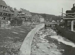 Berggießhübel. Wiederaufbau von Gebäuden und betonieren des Flussbettes der Gottleuba nach der Unwetterkatastrophe vom 8./9. Juli 1927