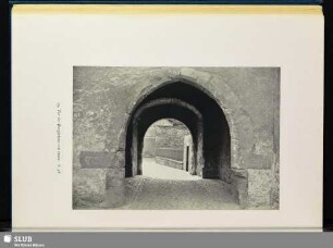 Tor des Burglehens von innen