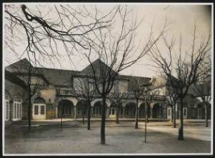 Konzertsaal im Kurhaus, Bad Nauheim: Hofansicht von Westen